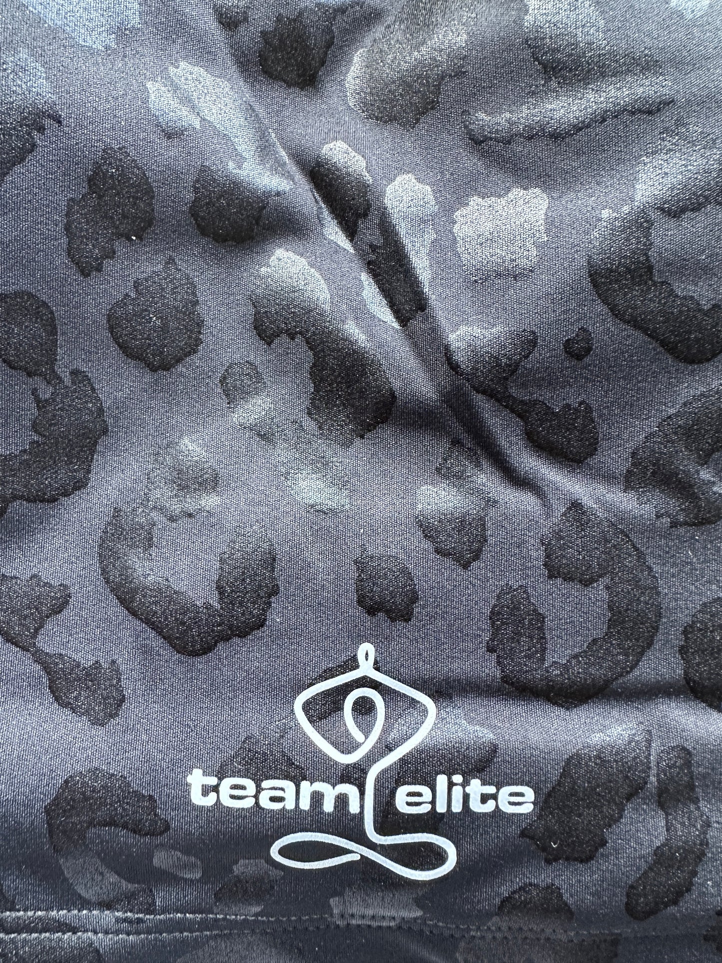 Ananda Gym/Yoga Collection Wild Leopard 80s Vibe