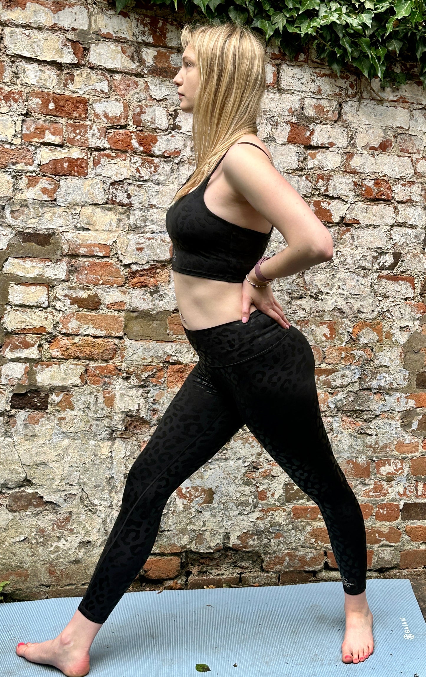 Ananda Gym/Yoga Collection Wild Leopard 80s Vibe
