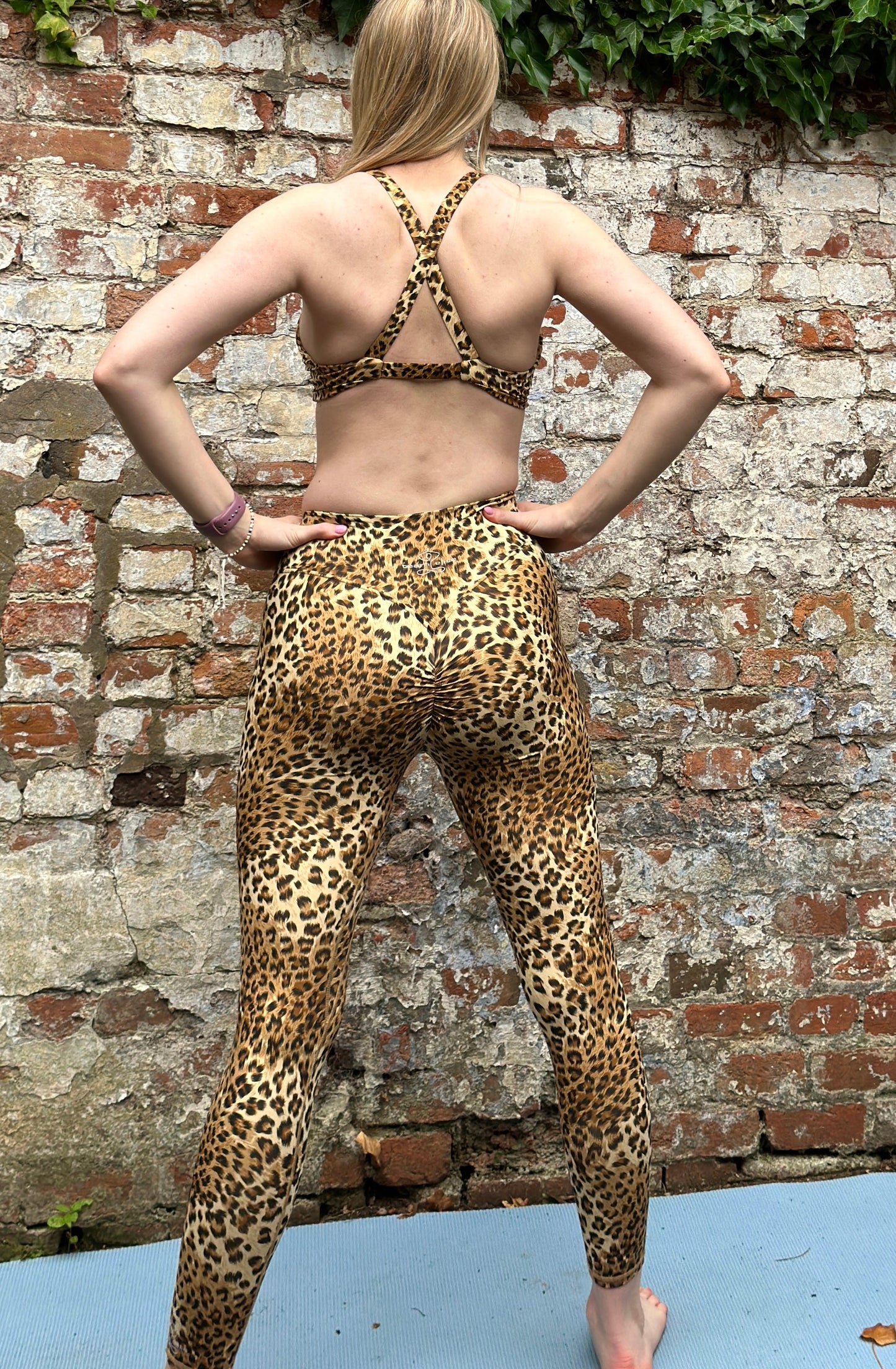 Ananda Gym/Yoga Collection  Just leopard